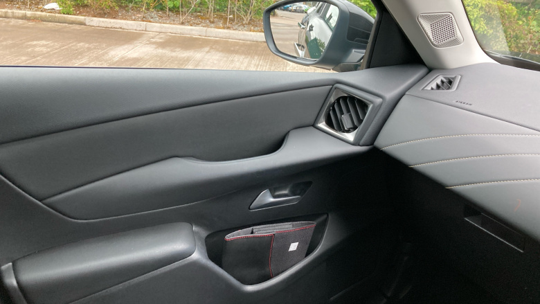 DS 3 Crossback 100kW E-TENSE Bastille 50kWh 5dr Auto Electric 